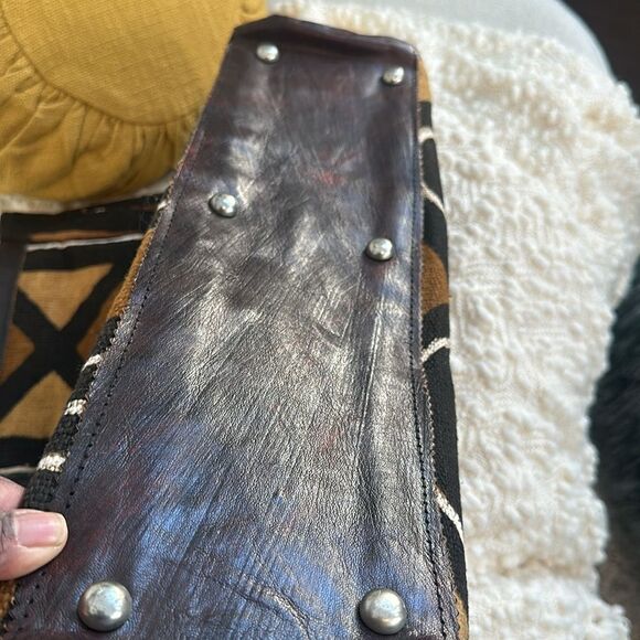 African Hand-made Mud Cloth & Leather Carry-On Bag - Picture 5 of 8